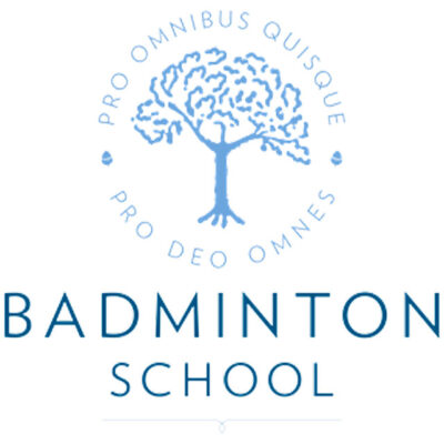Badminton School, Banbury crest